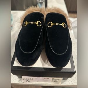 Gucci Princetown Velvet Black